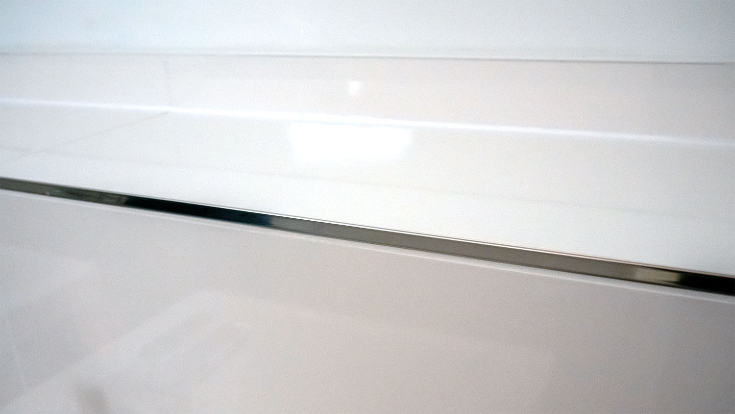 Abbildung Eckschutzschiene aus Edelstahl in L-Form